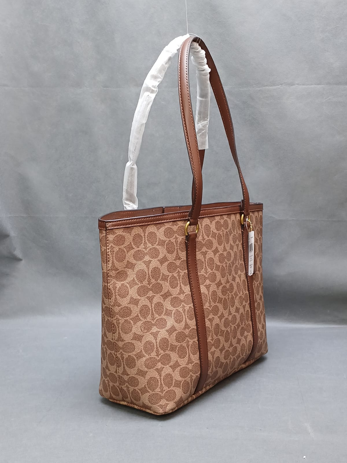 C.O.A.C.H TOTE BAG
