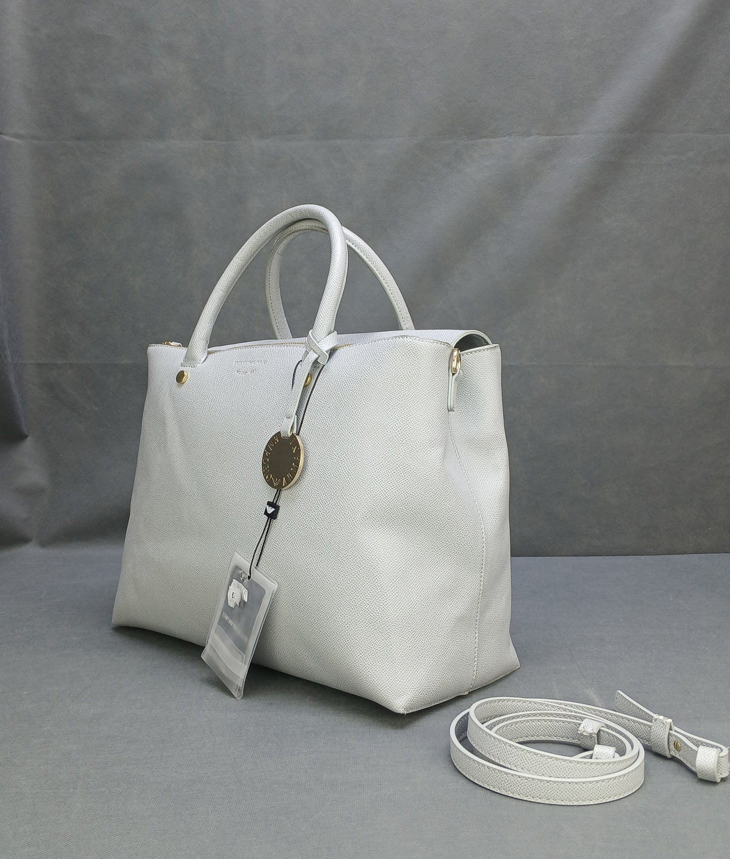 E.M.P-O.R.I.O A.R.M-A.N.I CROSSBODY BAG