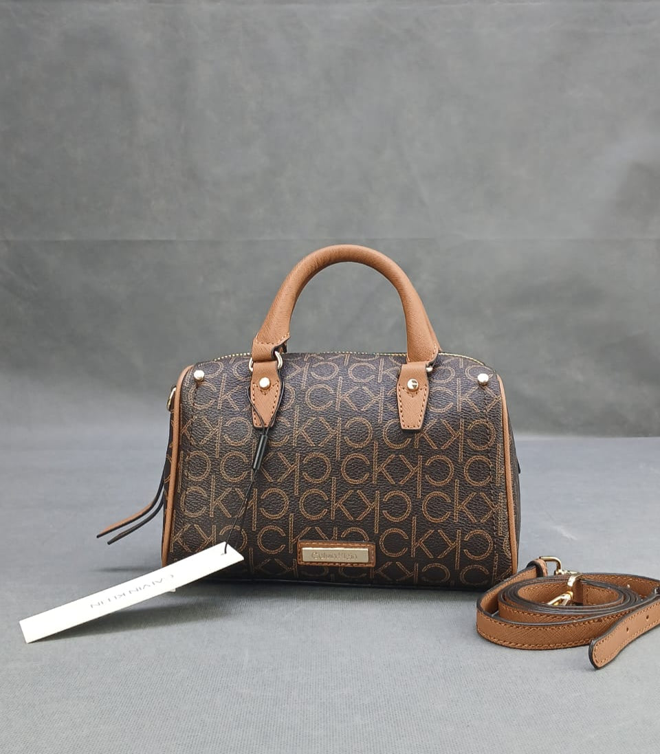 C-A-L-V-I-N K-L-E-I-N CROSSBODY BAG