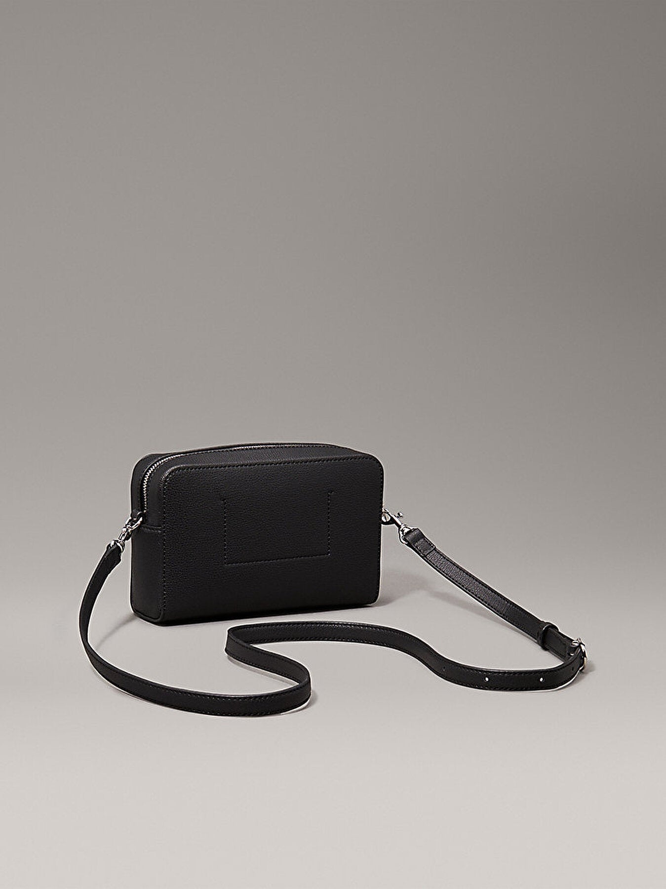 C-A-L-V-I-N K-L-E-I-N CROSSBODY BAG