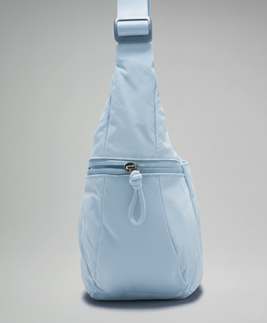 L.U.L.L-L-E.M.O.N SHOULDER BAG