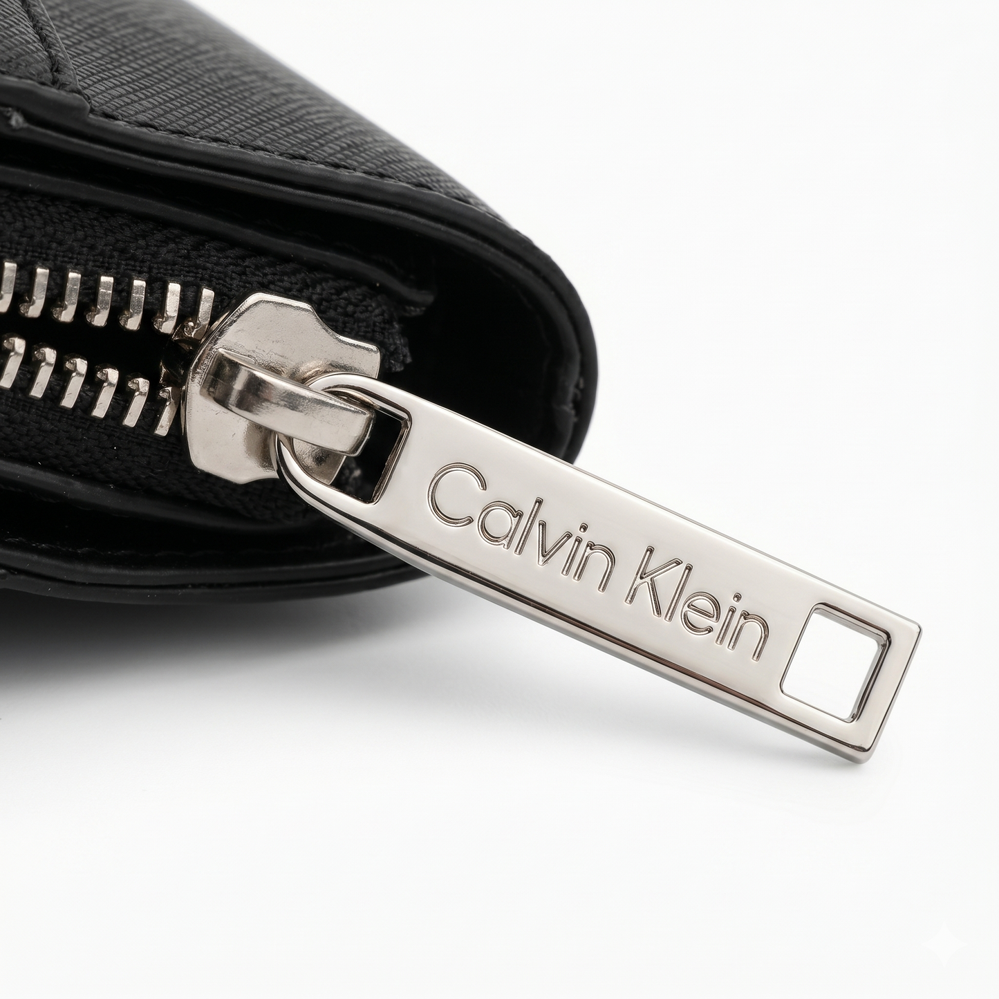 C-A-L-V-I-N K-L-E-I-N SHOULDER BAG H9AE9AP 181 BLACK&WHITE FOR WOMEN