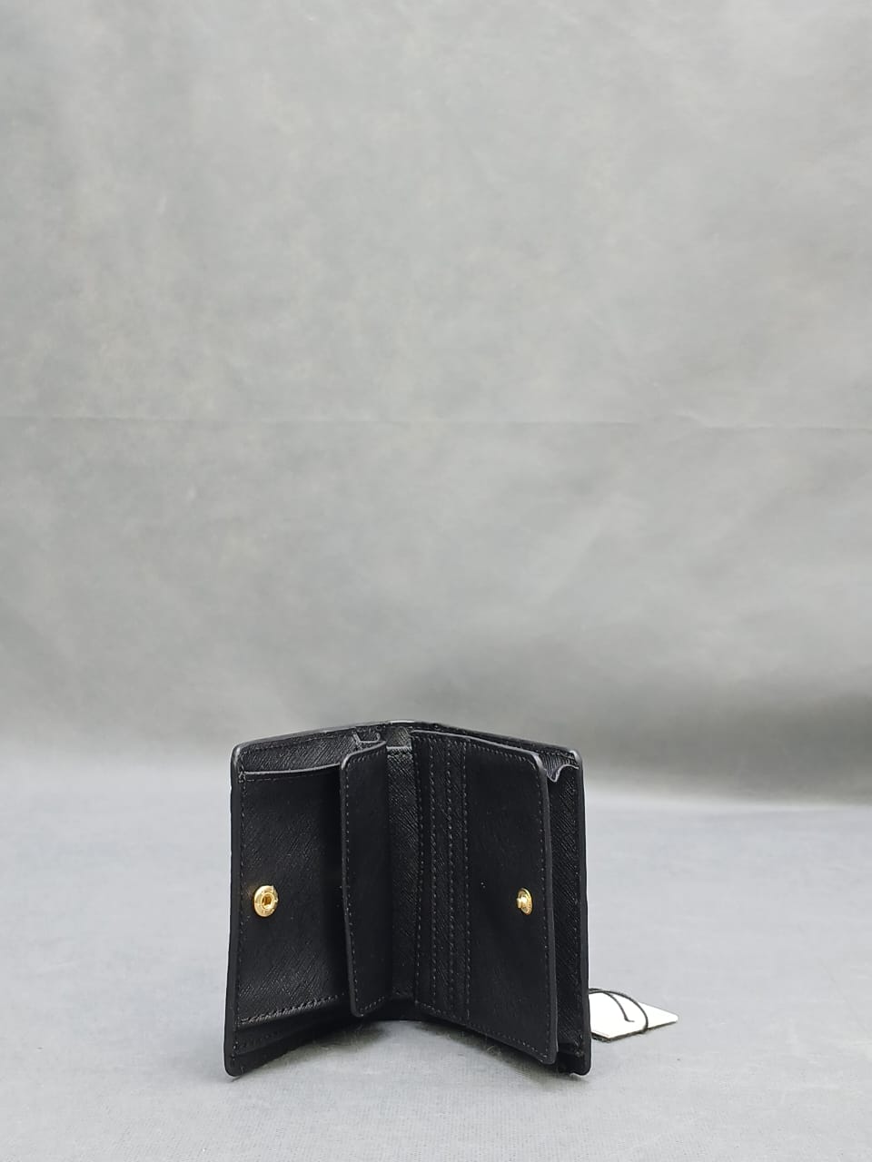 C.a.l.v.i.n K.l.e.i.n BIFOLD WALLET