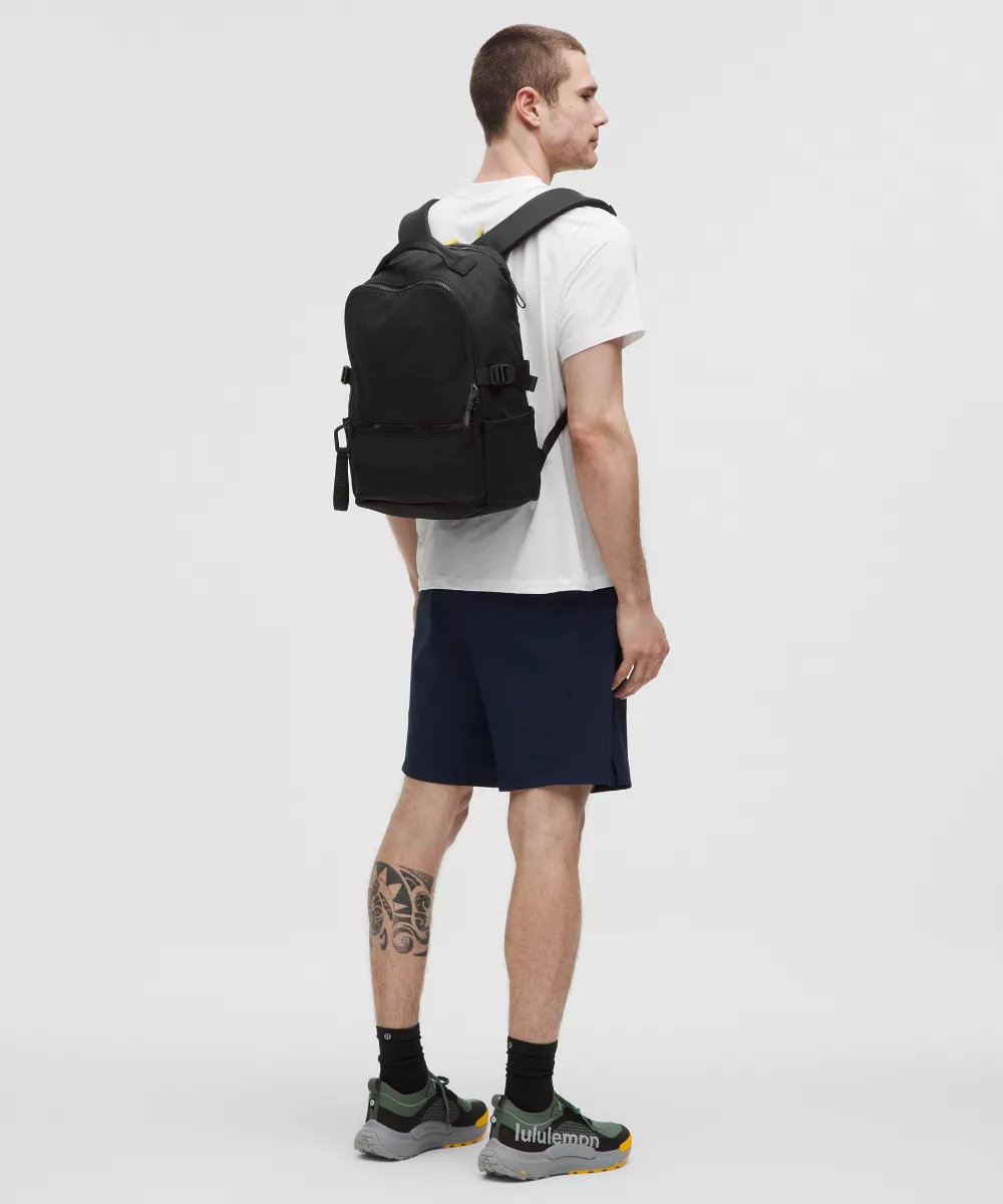 L.U.L.L-L-E.M.O.N CROSSBODY BAG