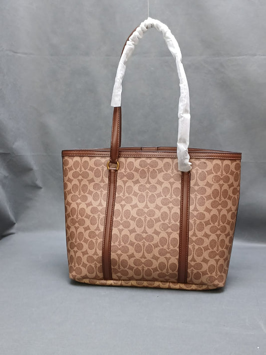C.O.A.C.H TOTE BAG