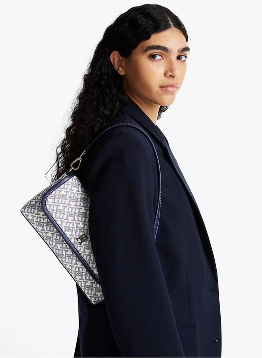 T.o.m.m.y H.i.l.f.i.g.e.r Monoplay Flap Shoulder Bag