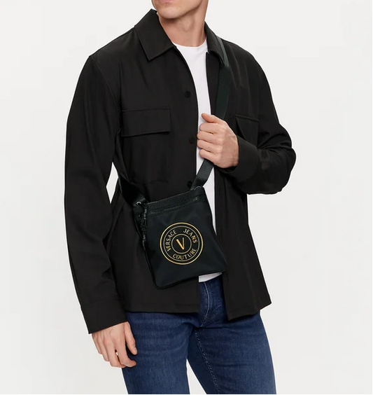 V-E-R-S-A-C-E J-E-A-N-S C-O-U-T-U-R-E CROSSBODY BAG