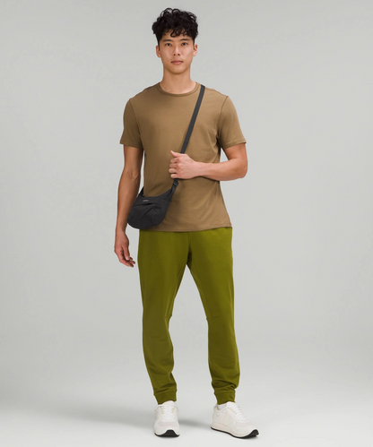 L.U.L.L-L-E.M.O.N CROSSBODY BAG