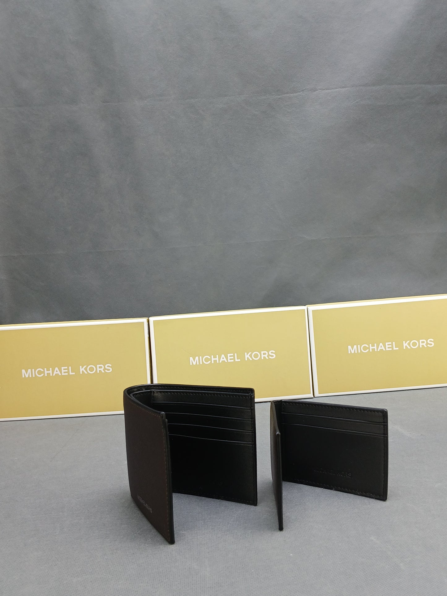 M.I.C.H-A.E.L  K.O-R.S 2in 1 WALLET + CARD HOLDER