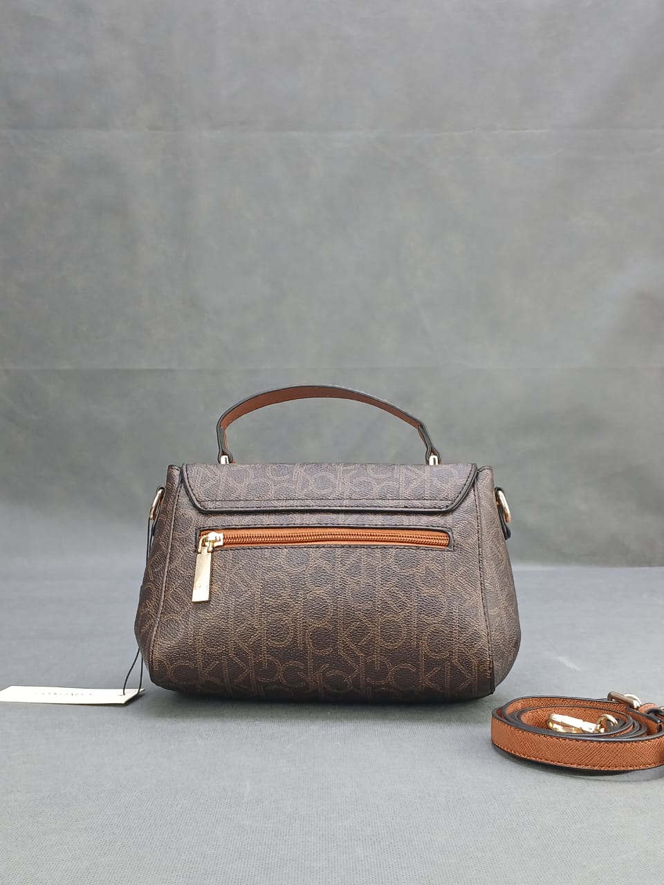 C-A-L-V-I-N K-L-E-I-N CROSSBODY BAG