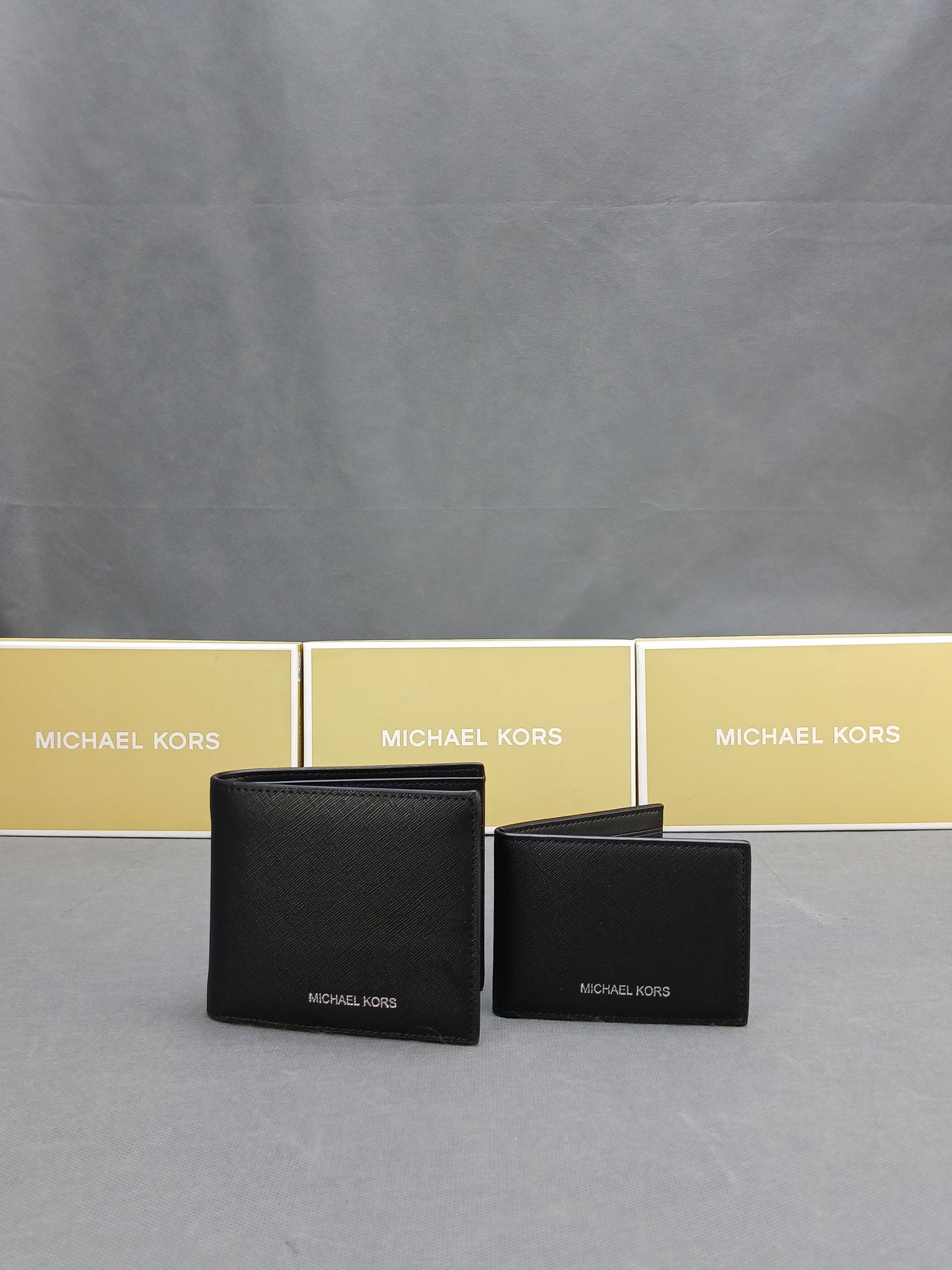 M.I.C.H-A.E.L  K.O-R.S 2in 1 WALLET + CARD HOLDER