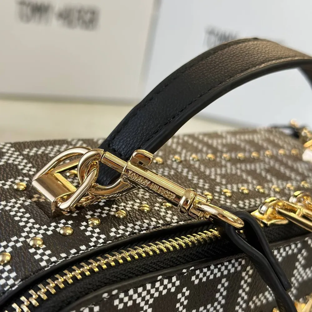 T.O.M-M.Y H.I.L.F-I.G.E.R  CROSSBODY BAG