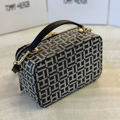 T.O.M-M.Y H.I.L.F-I.G.E.R  CROSSBODY BAG