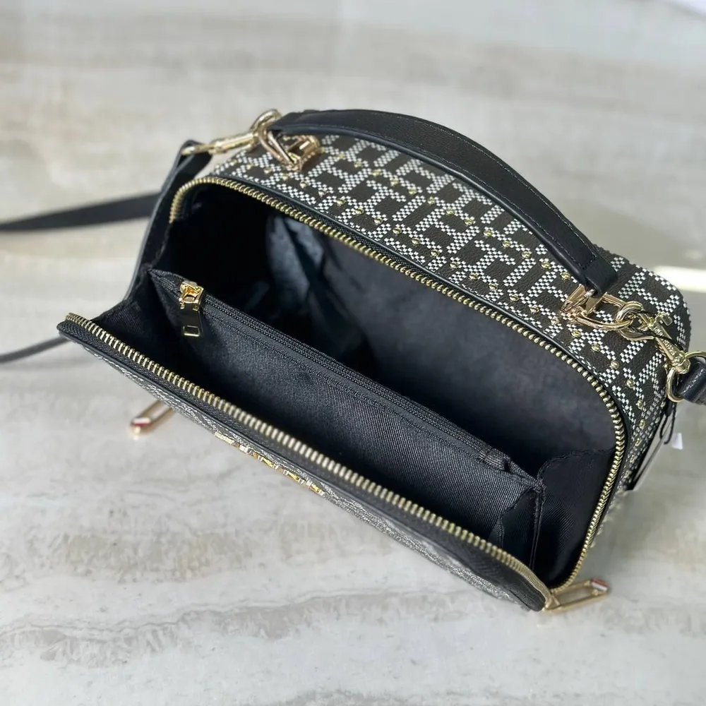 T.O.M-M.Y H.I.L.F-I.G.E.R  CROSSBODY BAG