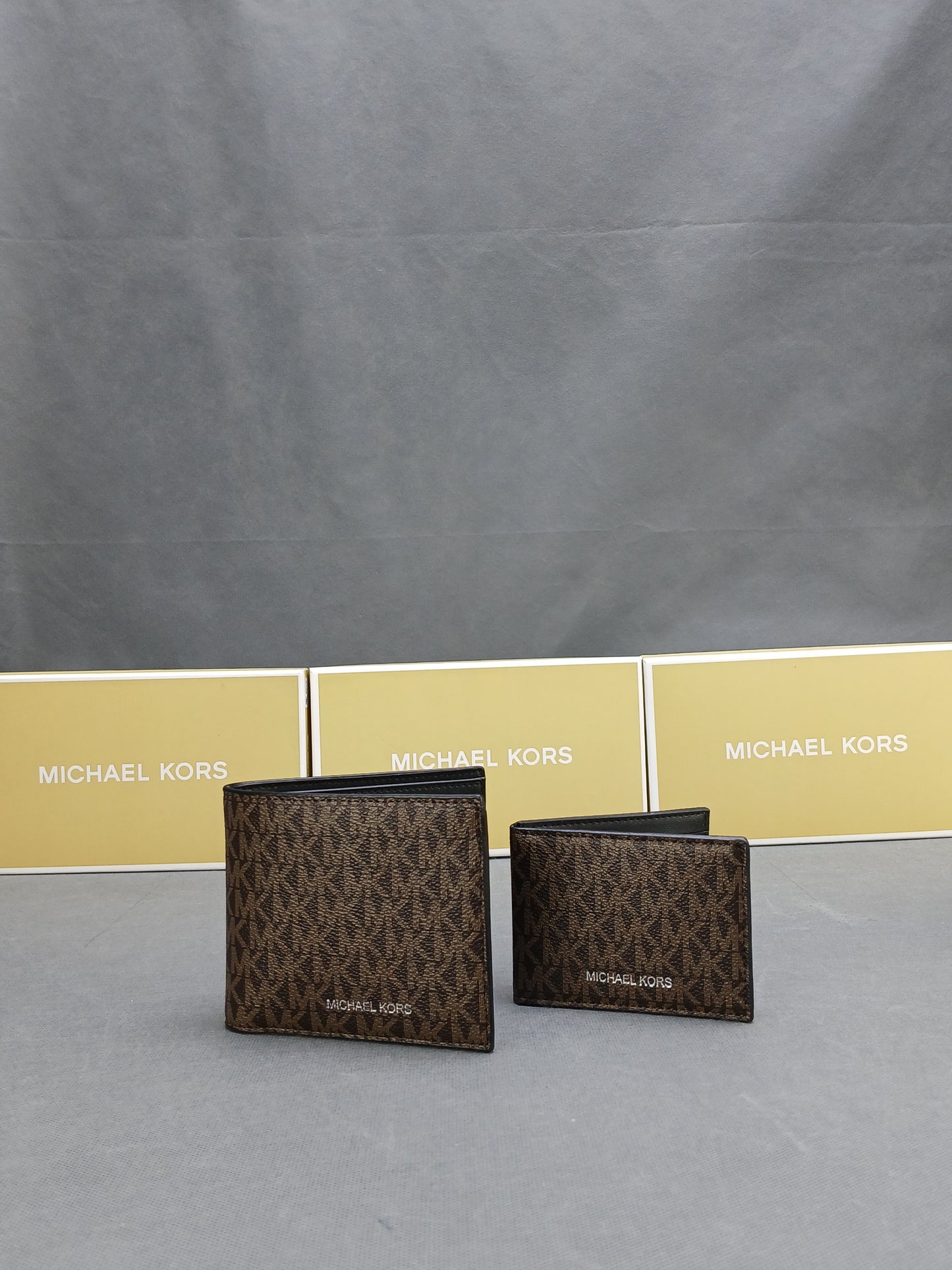 M.I.C.H-A.E.L  K.O-R.S 2in 1 WALLET + CARD HOLDER