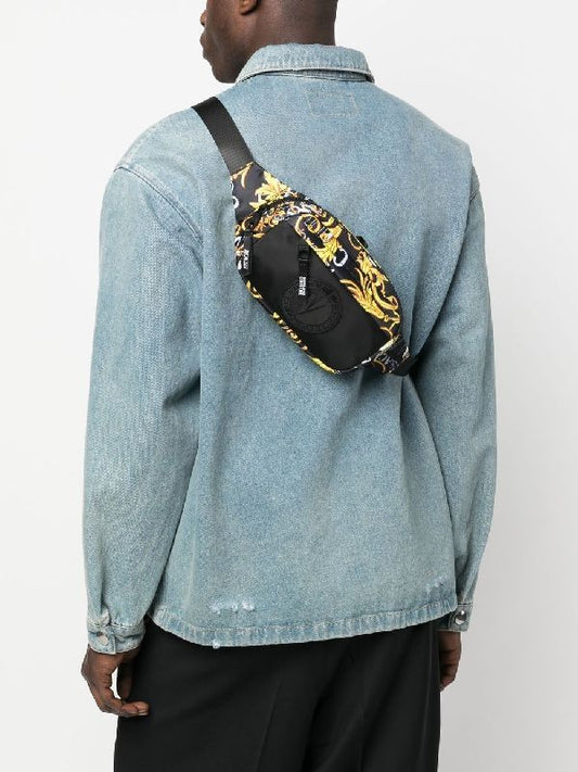 V.E-R.S-A.C.E. J.E.A-N.S. C.O.U.T.U.R.E. WAIST Bag