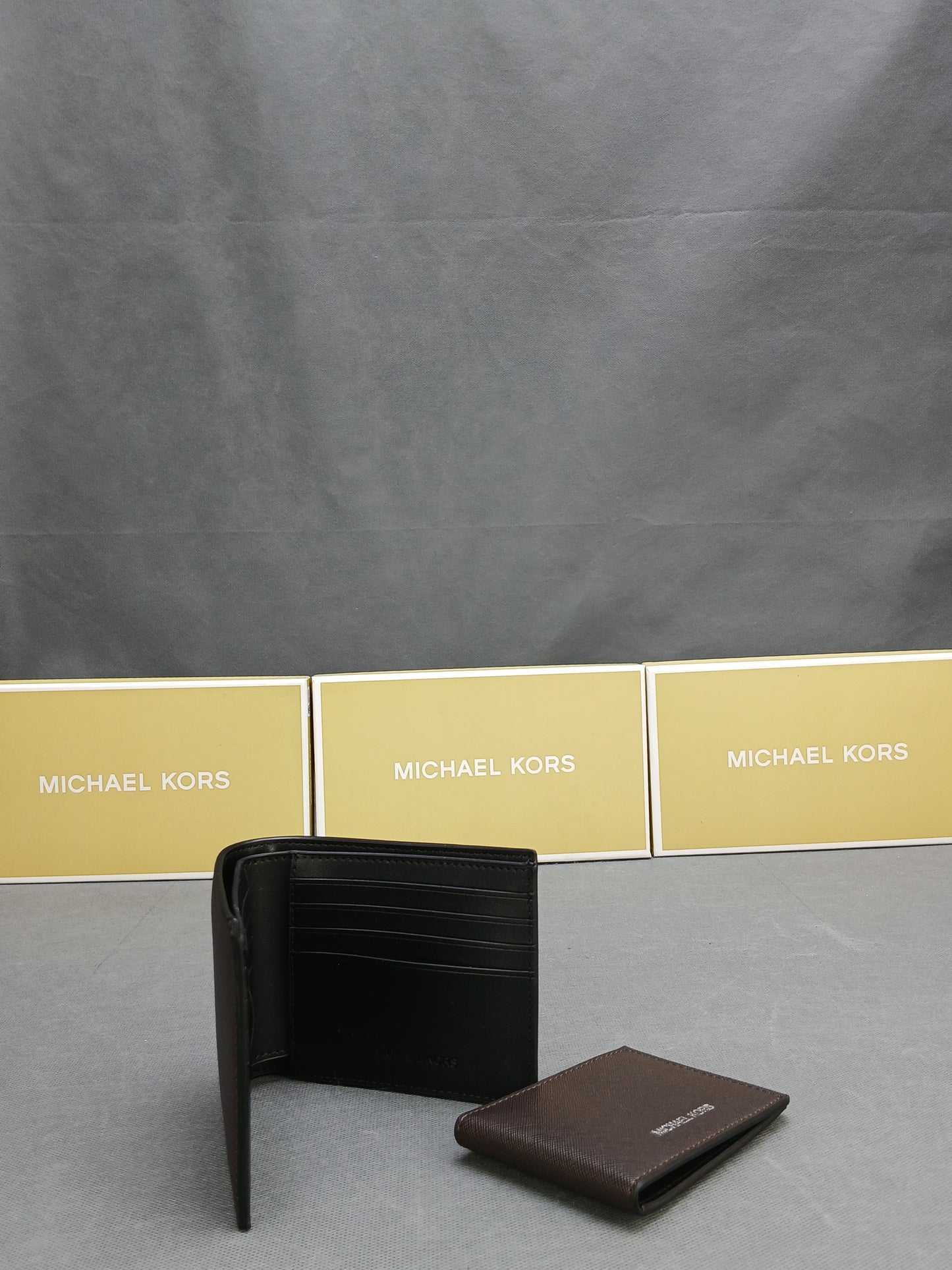 M.I.C.H-A.E.L  K.O-R.S 2in 1 WALLET + CARD HOLDER