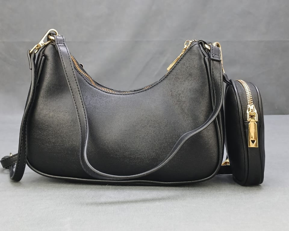 G.U-E.S.S CROSSBODY BAG
