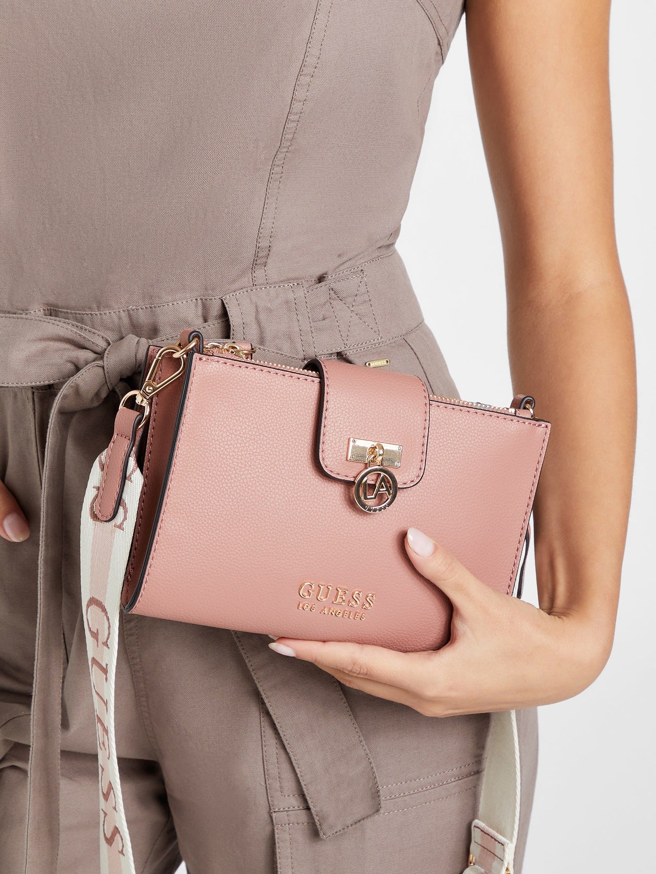 G.U-E.S.S CROSSBODY BAG