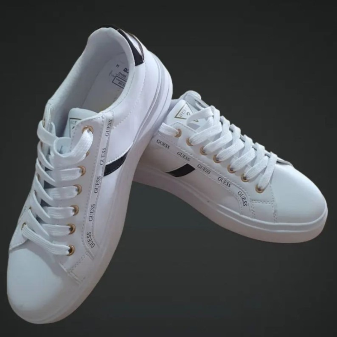 G.U-E.S.S Sneakers