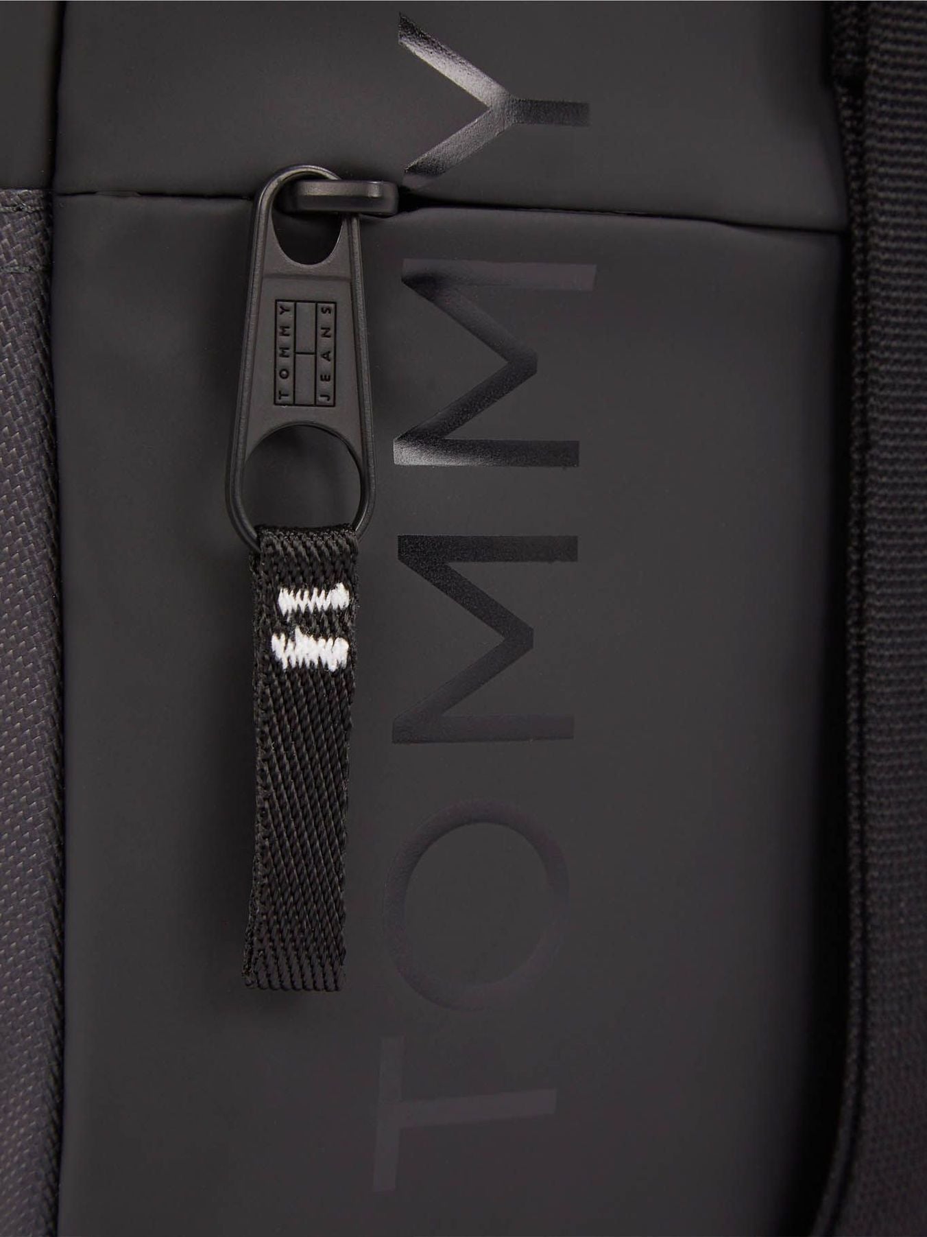 T.O.M-M.Y H.I.L.F-I.G.E.R CROSS BAG