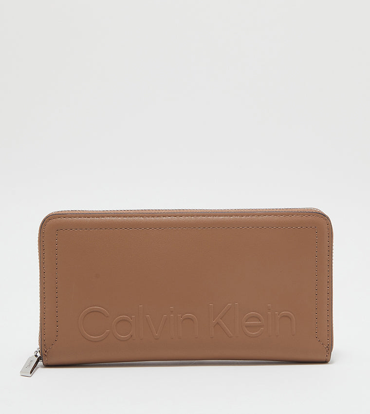 C-A-L-V-I-N K-L-E-I-N WALLET
