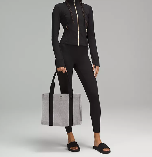 L.u.l.u-l.e.m.o.n Tote Bag