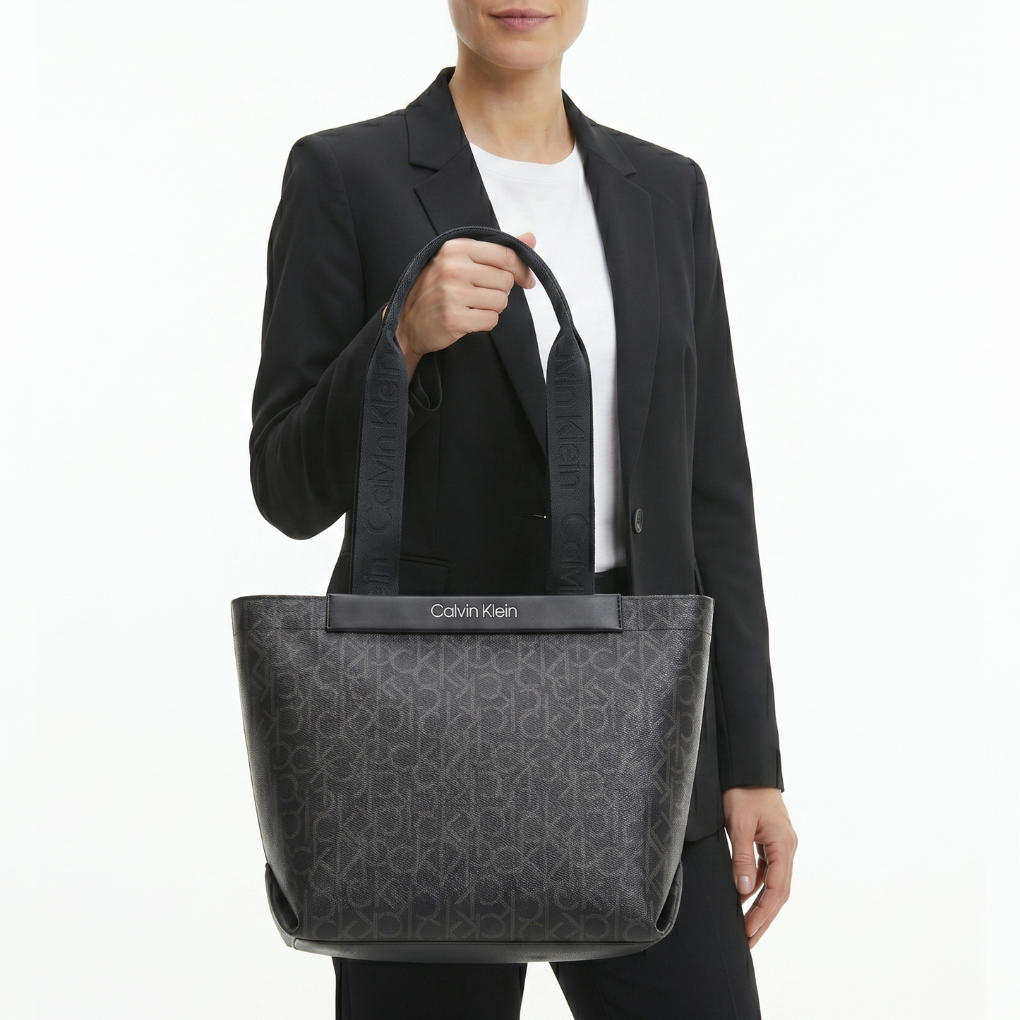C-A-L-V-I-N K-L-E-I-N SHOULDER BAG BLACK MONOGRAM FOR WOMEN
