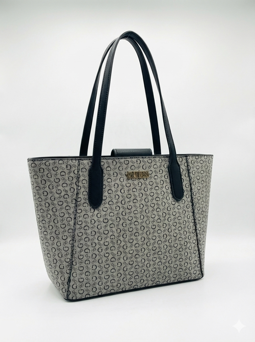 G-U-E-S-S SHOULDER BAG