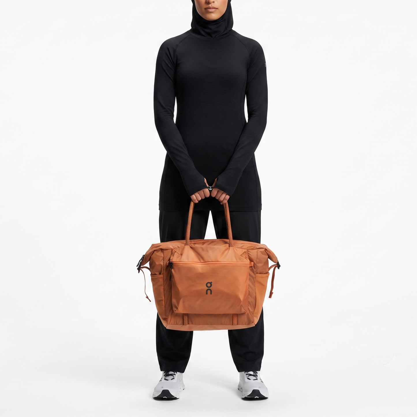 O-N C-L-O-U-D Track Pack 35L Lite 2UE3030 Desert Glow