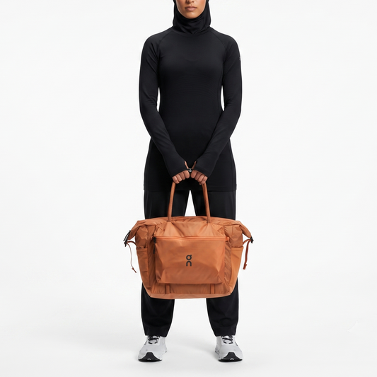 O-N C-L-O-U-D Track Pack 35L Lite 2UE3030 Desert Glow