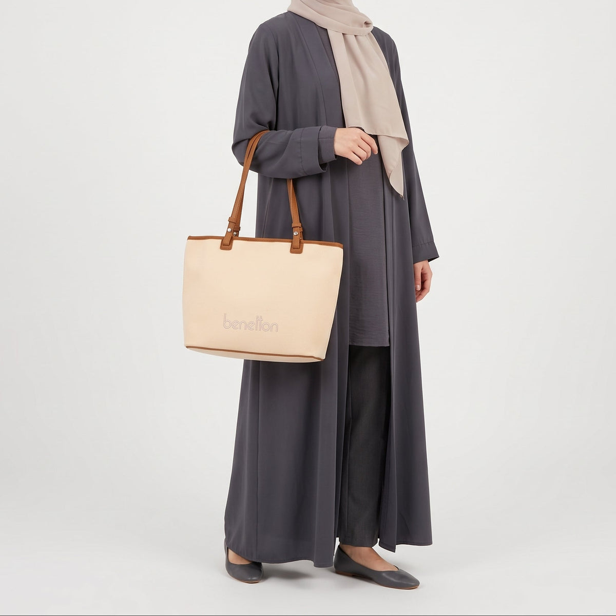 U.n.i.t.e.d C.o.l.o.r.s of B.e.n.e.t.t.o.n  SHOULDER BAG BEIGE FOR WOMEN