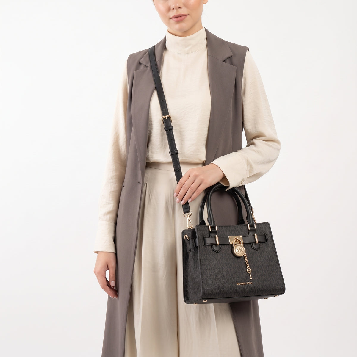M.I-C.H-A.E.L K.O-R.S CROSSBODY BAG 35F1GHMS1B BLACK&GREY MONOGRAM FOR WOMEN