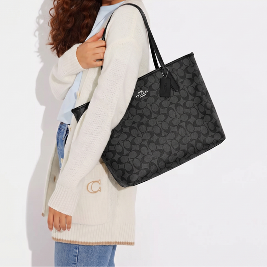 C-O-A-C-H SHOULDER BAG F5696 BLACK MONOGRAM FOR WOMEN