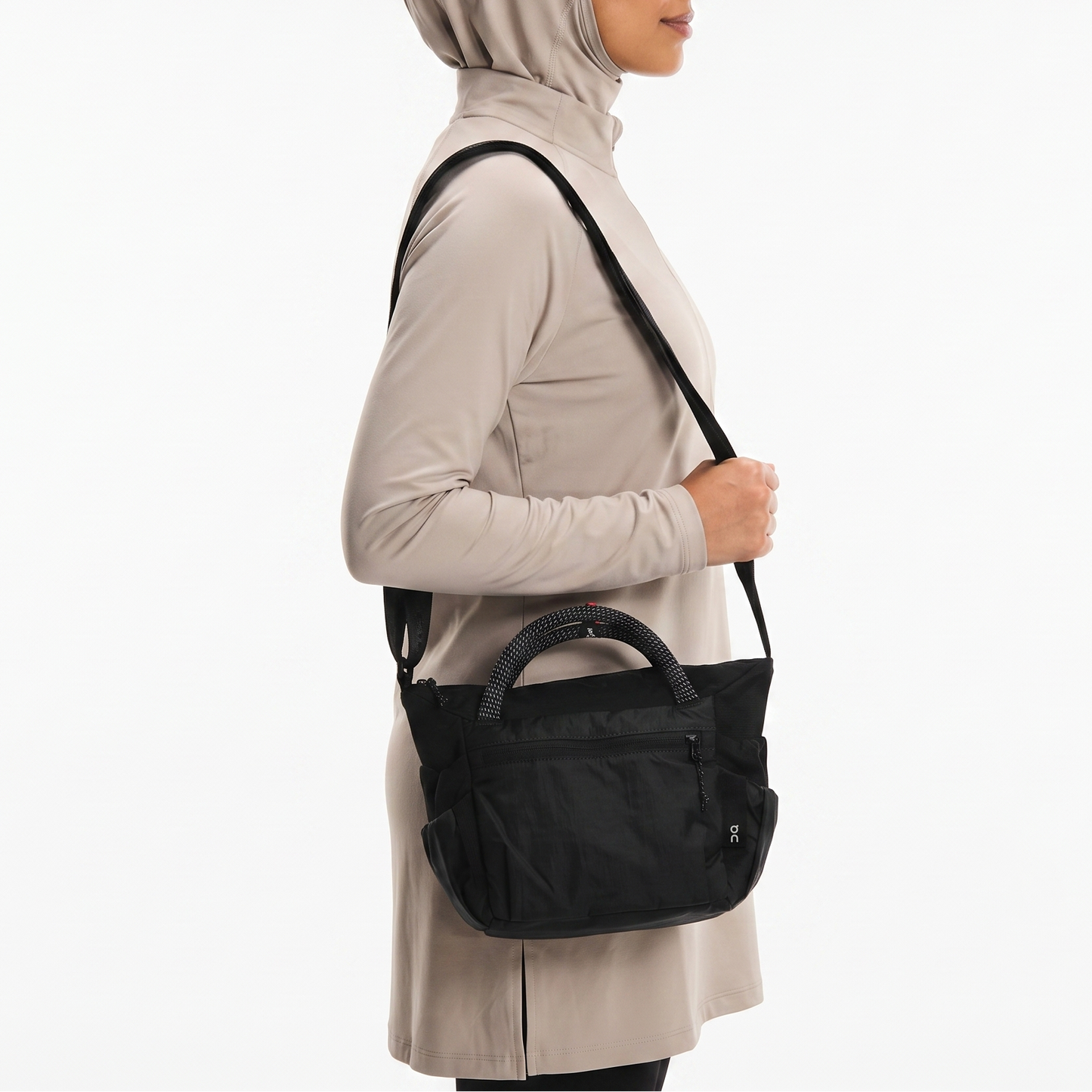 O-N C-L-O-U-D CROSSBODY 4 Lite 2UF30520761 BLACK