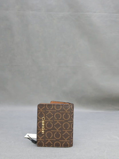 C-A-L-V-I-N K-L-E-I-N BIFOLD WALLET