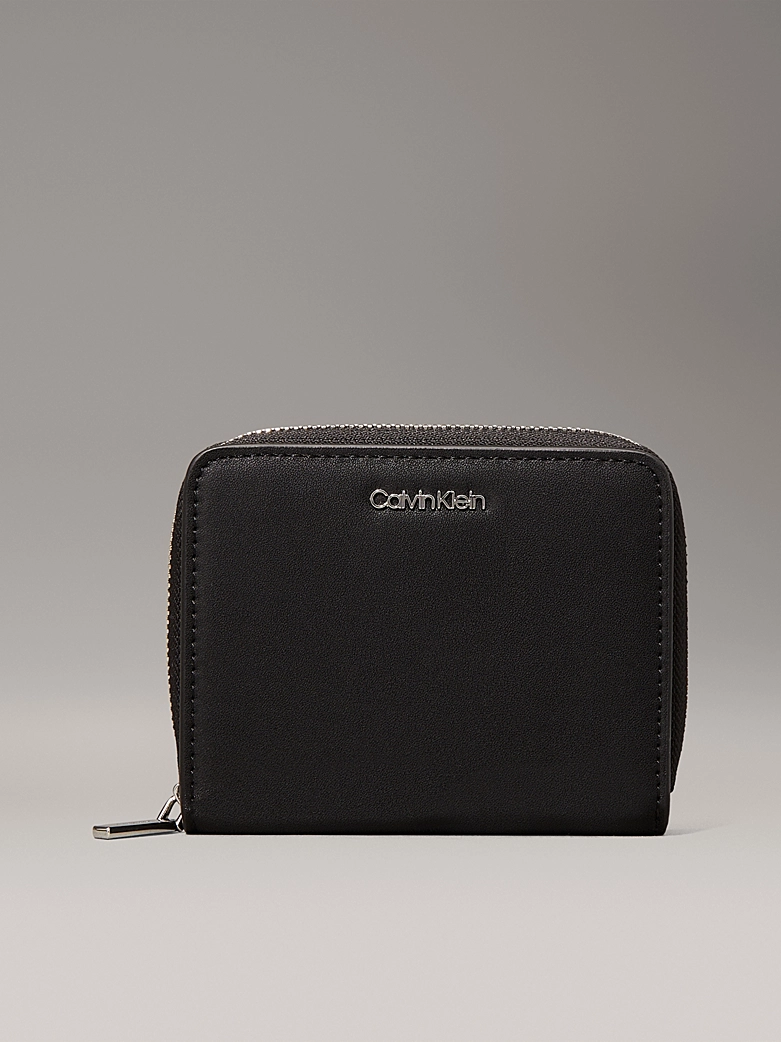 C-A-L-V-I-N K-L-E-I-N WALLET