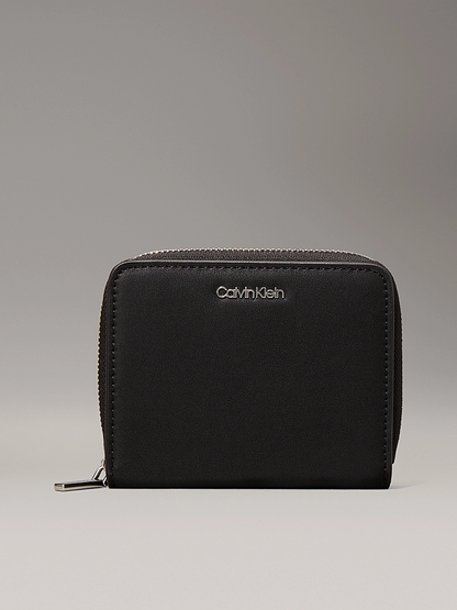 C-A-L-V-I-N K-L-E-I-N WALLET