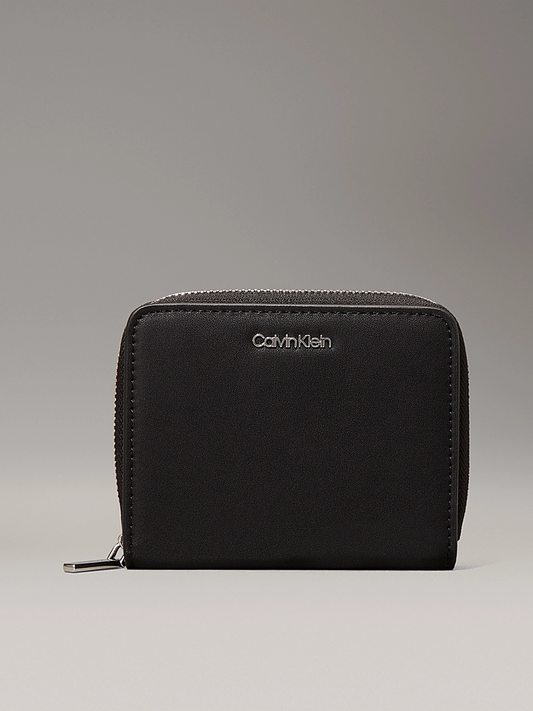 C-A-L-V-I-N K-L-E-I-N WALLET
