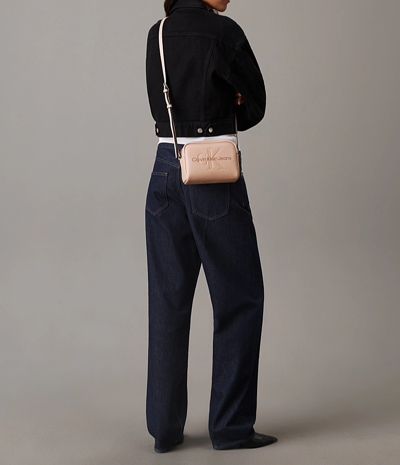 C-A-L-V-I-N K-L-E-I-N CROSSBODY BAG