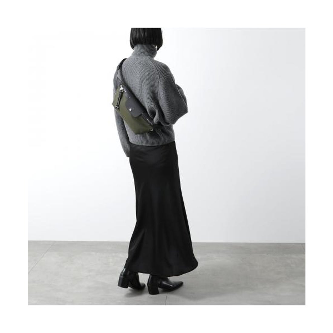 L.O.N.G-C.H.A.M.P.  belt bag