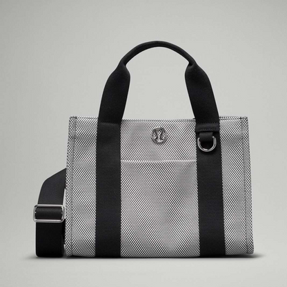 L.u.l.u-l.e.m.o.n Tote Bag