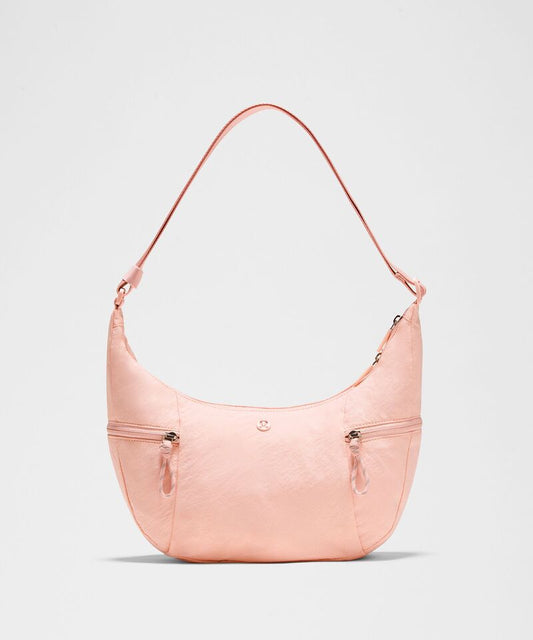 L.U.L.L-L-E.M.O.N SHOULDER BAG