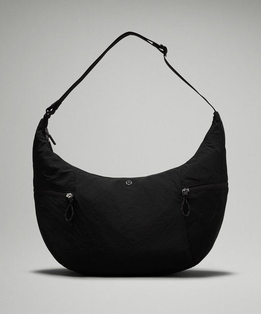 L.U.L.L-L-E.M.O.N SHOULDER BAG