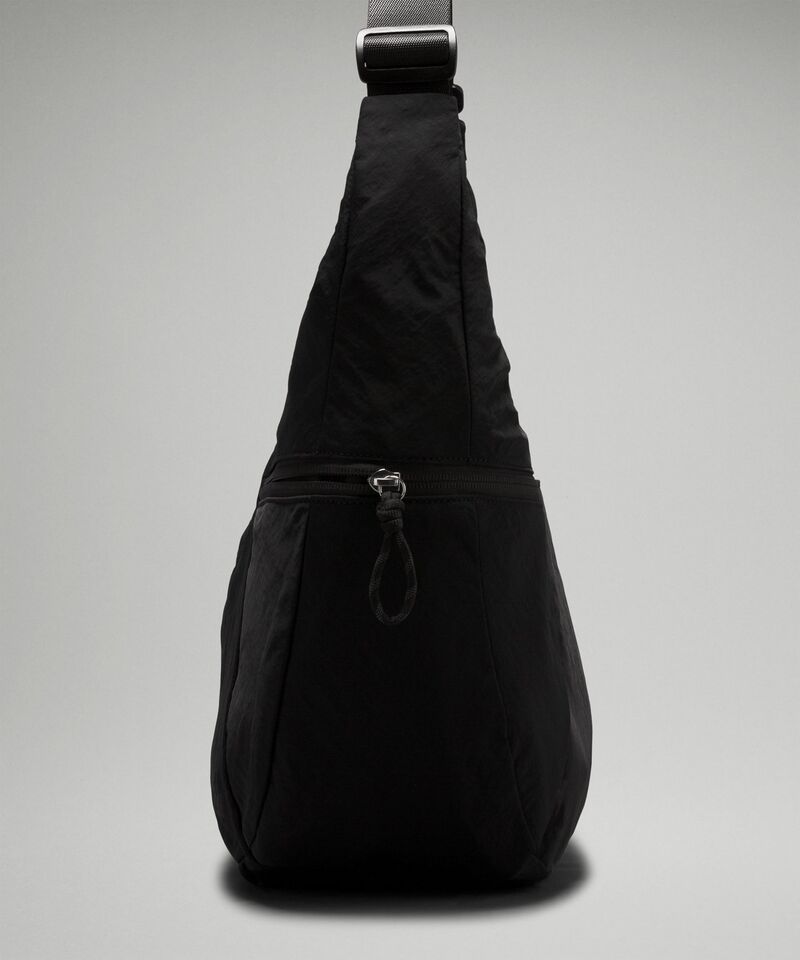 L.U.L.L-L-E.M.O.N SHOULDER BAG