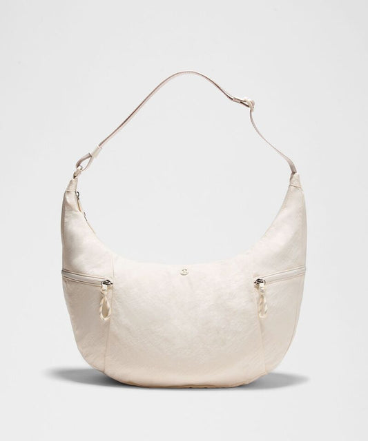 L.U.L.L-L-E.M.O.N SHOULDER BAG