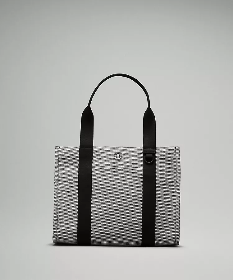 L.u.l.u-l.e.m.o.n Tote Bag