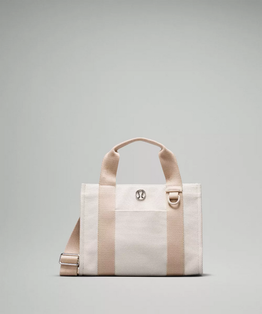 L.u.l.u-l.e.m.o.n Tote Bag