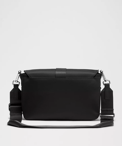 L.U.L.L-L-E.M.O.N CROSSBODY BAG