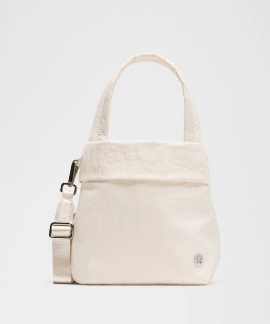 L.U.L.L-L-E.M.O.N TOTE BAG